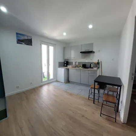 Charment T2 Quartier Createurs,metro Crs Julien. Apartment *