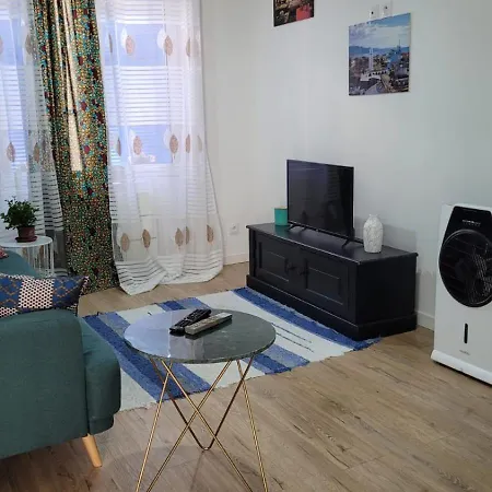 Charment T2 Quartier Createurs,metro Crs Julien. Apartment Marseille
