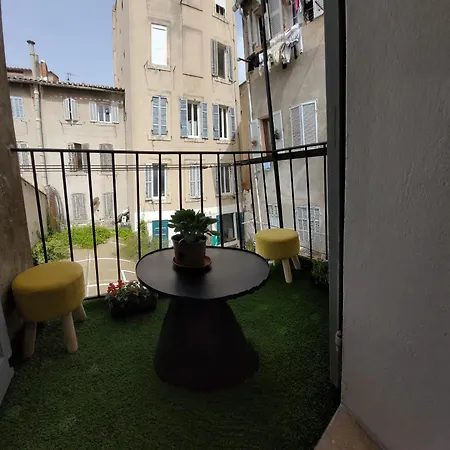 Apartment Charment T2 Quartier Createurs,metro Crs Julien. Marseille